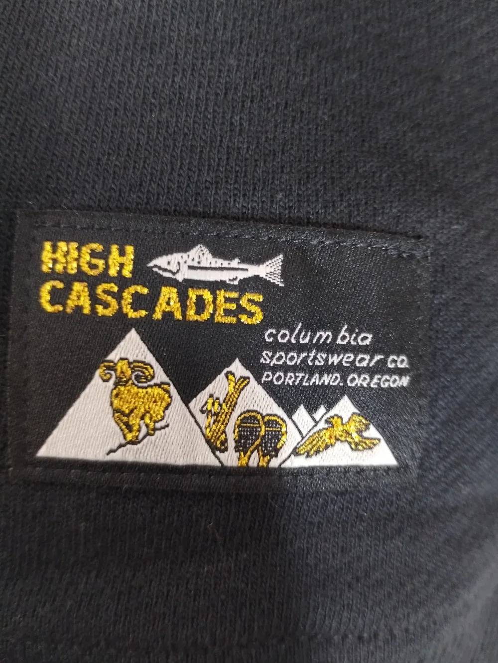 Columbia Men's black Crewneck Pocket Sweatshirt